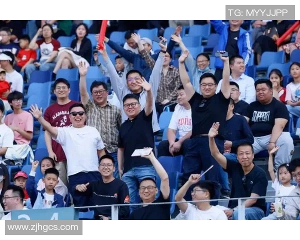 足球明星走进中国市场拍摄广告引发球迷热潮与品牌关注