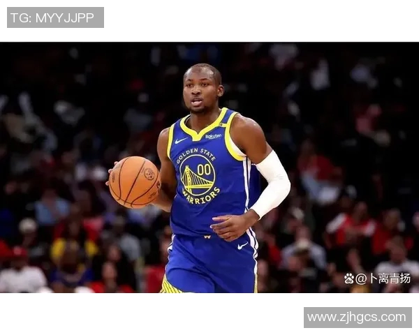 库里在社交媒体上被足球明星盛赞的视频引发球迷热议与关注